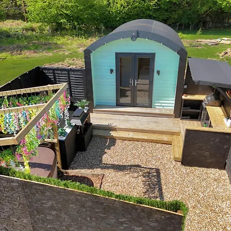 The Retreat @The Outside Inn Mountfield Exterior photo